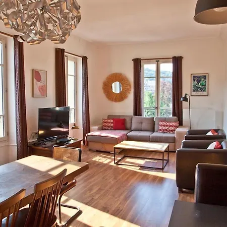 Apartman T3 ,100m2, Centre Ville, Classe 3 Etoiles