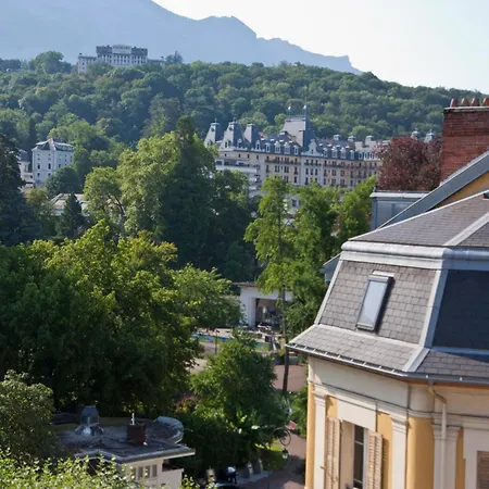 T3 ,100m2, Centre Ville, Classe 3 Etoiles Aix-les-Bains