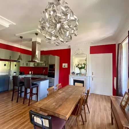 Apartman T3 ,100m2, Centre Ville, Classe 3 Etoiles *