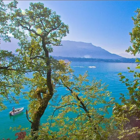 T3 ,100m2, Centre Ville, Classe 3 Etoiles Aix-les-Bains