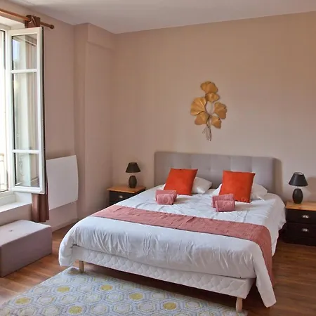 T3 ,100m2, Centre Ville, Classe 3 Etoiles Apartman *