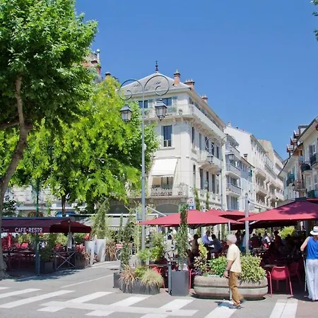 T3 ,100m2, Centre Ville, Classe 3 Etoiles * Aix-les-Bains