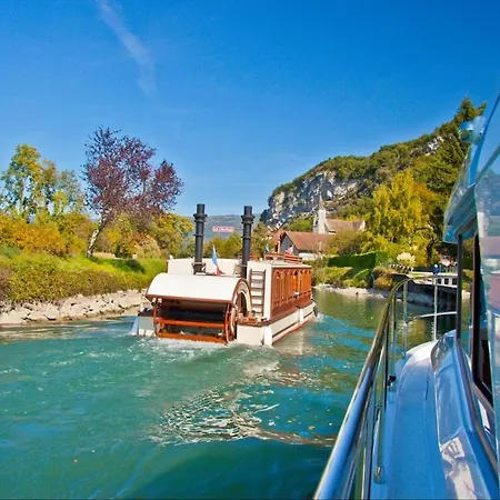 Apartment T3 ,100m2, Centre Ville, Classe 3 Etoiles *