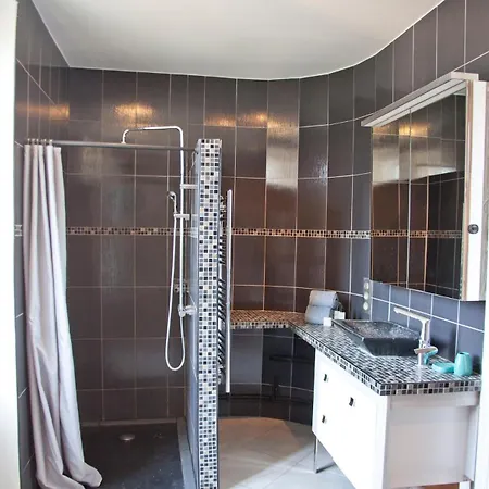 T3 ,100m2, Centre Ville, Classé 3 étoiles Aix-les-Bains