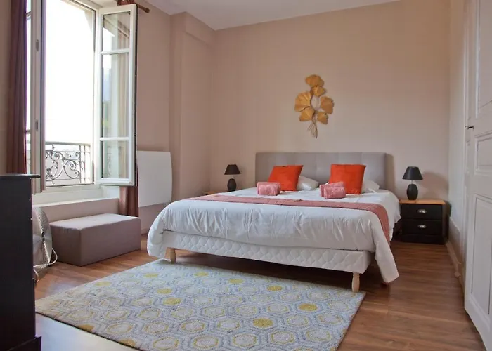 T3 ,100m2, Centre Ville, Classe 3 Etoiles Apartment *