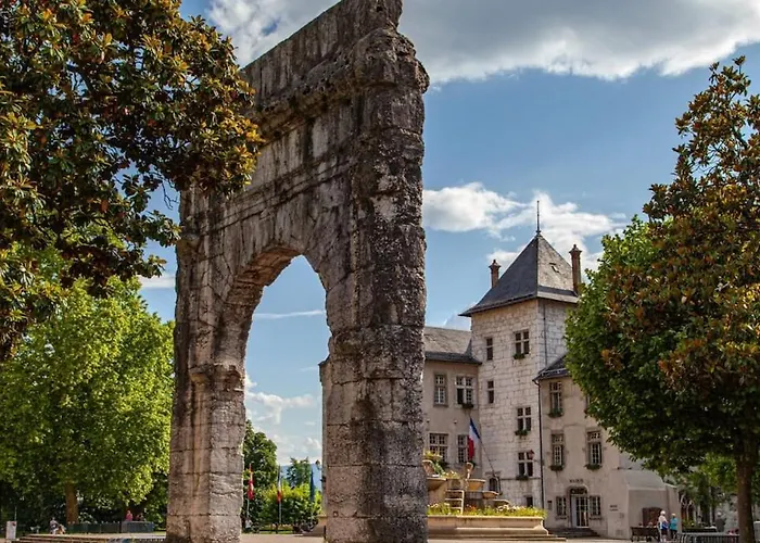 T3 ,100m2, Centre Ville, Classe 3 Etoiles
