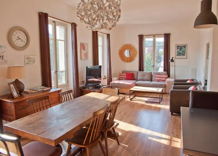 T3 ,100m2, Centre Ville, Classe 3 Etoiles Apartment