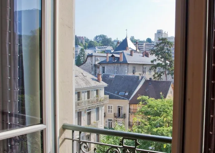 Apartment T3 ,100m2, Centre Ville, Classe 3 Etoiles